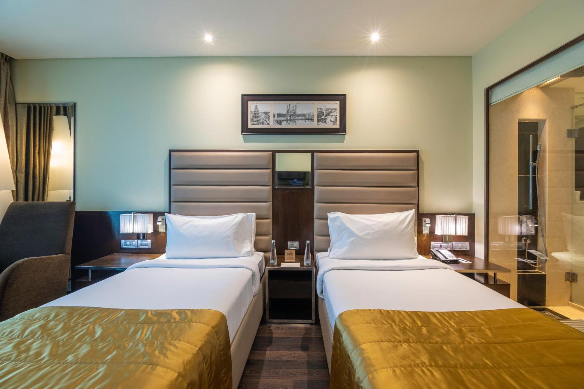Vivanta Hyderabad, Begumpet Extérieur photo Deluxe Room