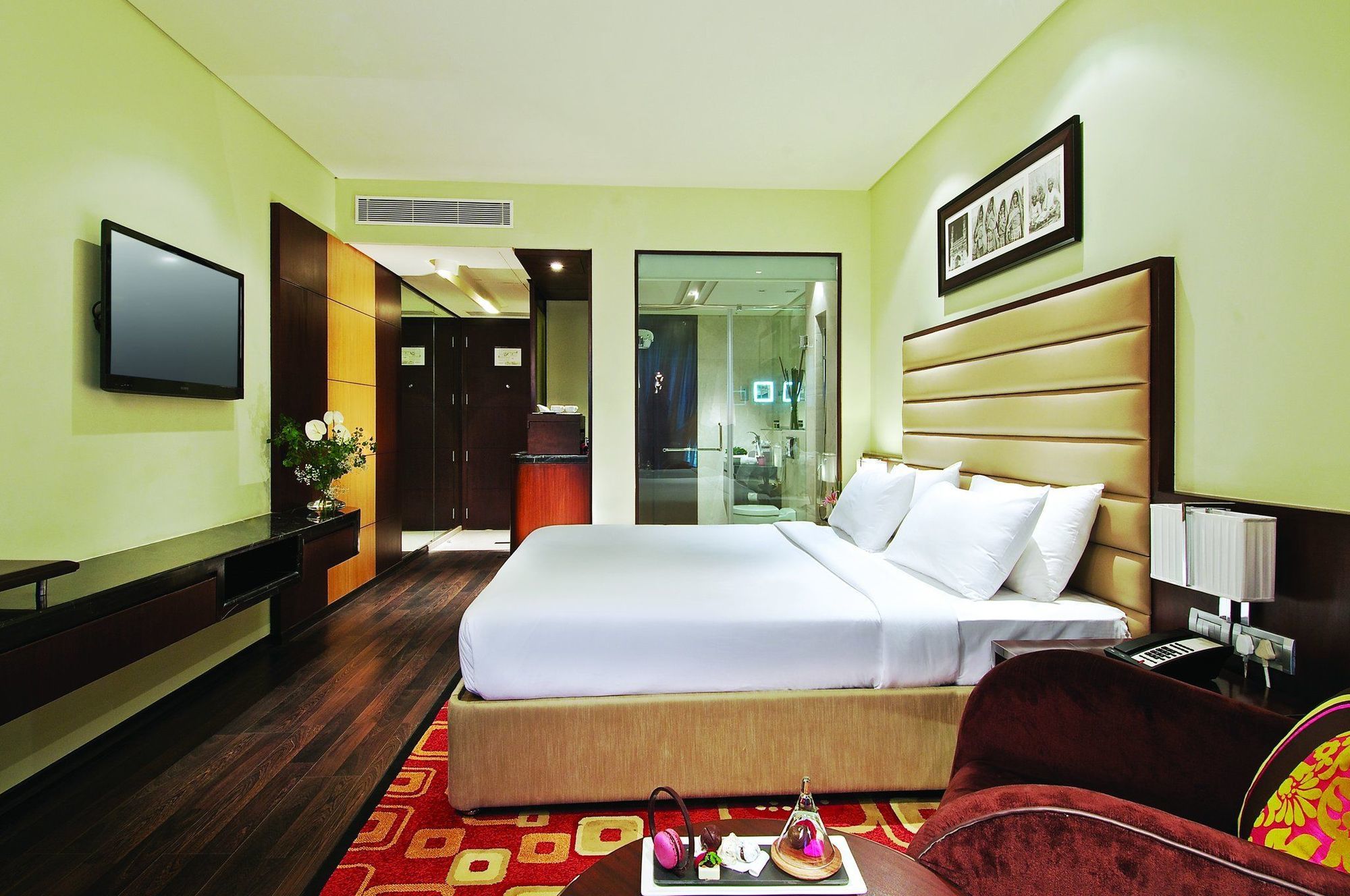 Vivanta Hyderabad, Begumpet Chambre photo