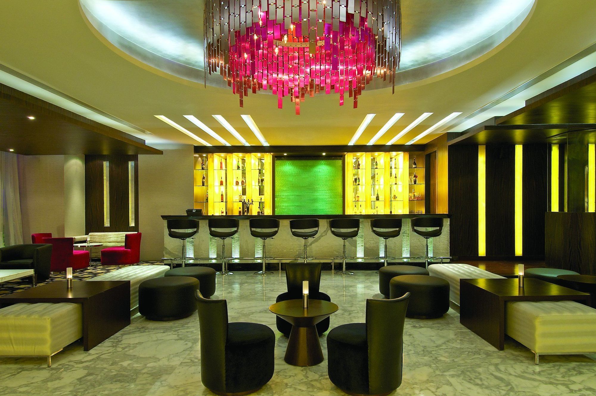 Vivanta Hyderabad, Begumpet Restaurant photo The bar at the W Doha