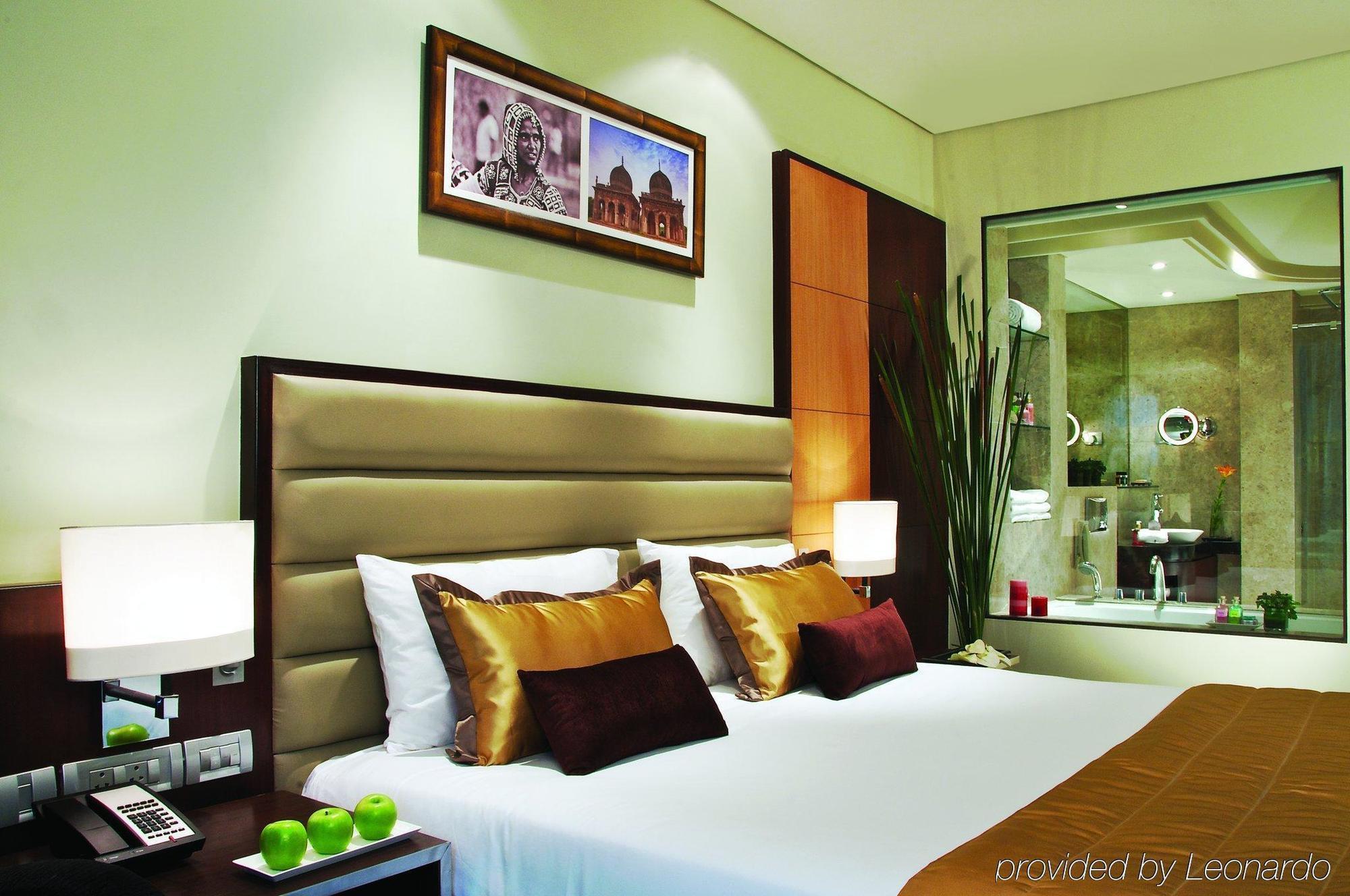 Vivanta Hyderabad, Begumpet Chambre photo
